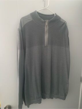Tommy Bahama Men's Zip-Up Sweater in Gray A17